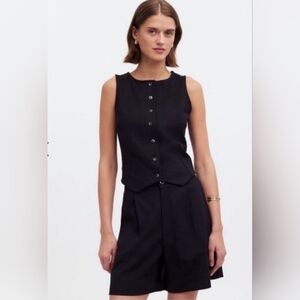 Madewell Cutaway Button-Front Vest in Ponte